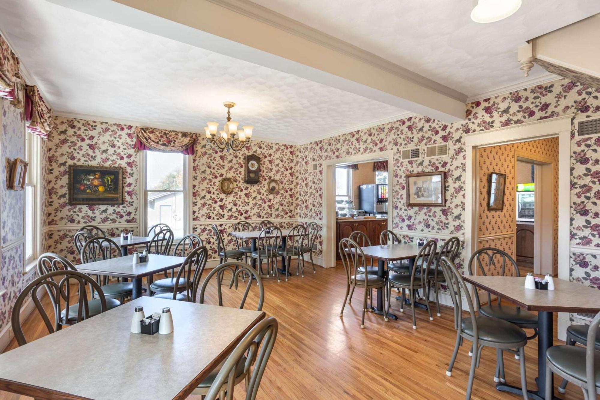 Quality Battlefield Inn 3*